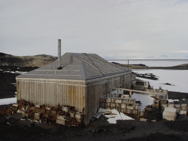 2004-05 Shackleton's 'Nimrod' hut exterior (004) | Antarctic Heritage Trust