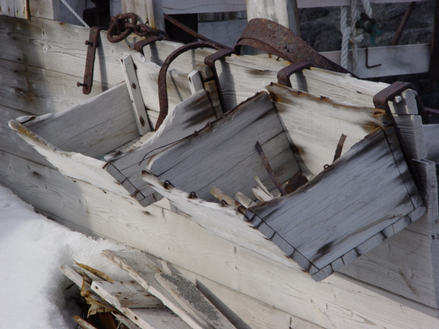 2004-05 Shackleton's 'Nimrod' hut feed box (001)
