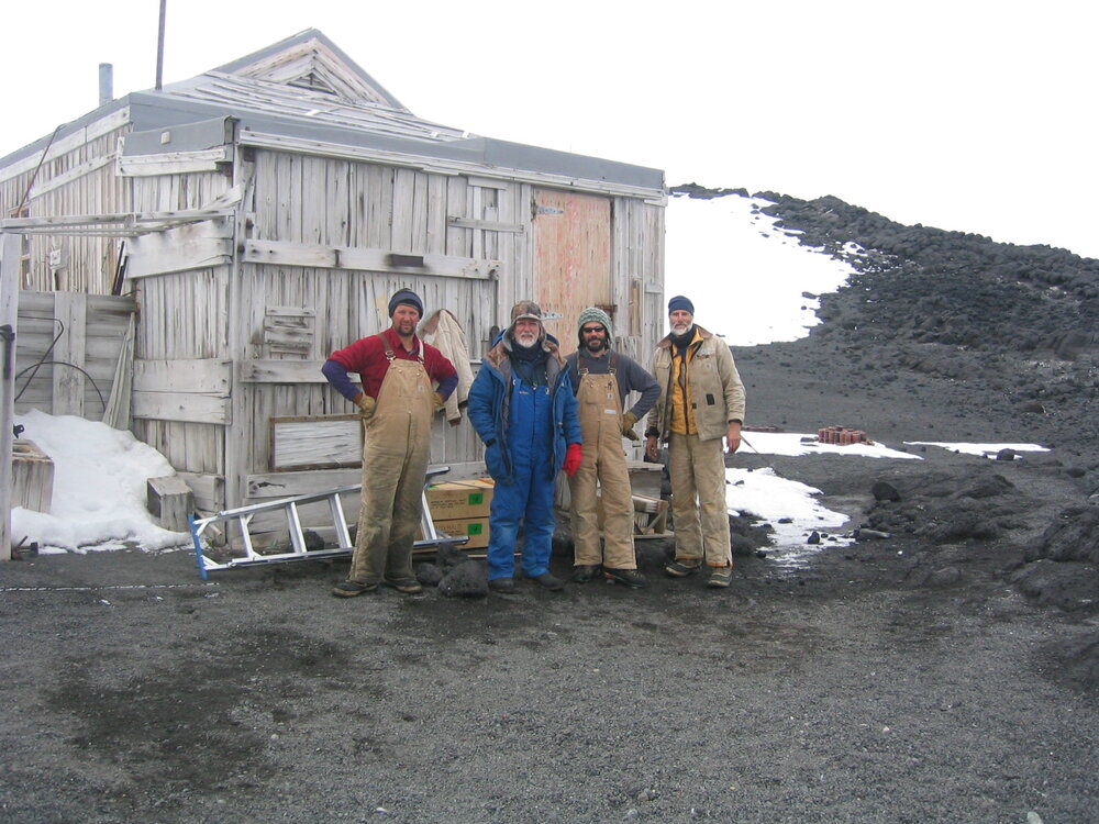 2004-05 Shackleton's 'Nimrod' hut, conservation team