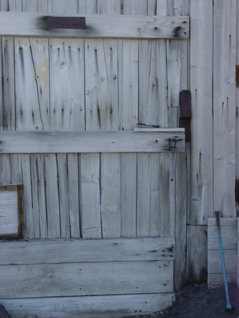 2004-05 Shackleton's 'Nimrod' hut exterior (037)