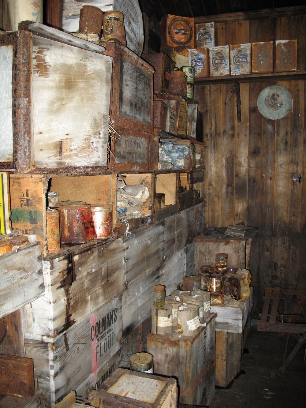 2007 K170, Scott's 'Terra Nova' Hut - Bulkhead in galley