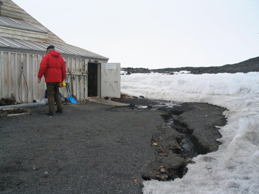 2004-05 Scott's 'Terra Nova' hut, Cape Evans, flood damage (01)