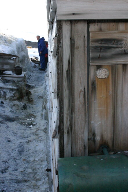 2004-05 Scott's 'Terra Nova' hut, Cape Evans, exterior (003)