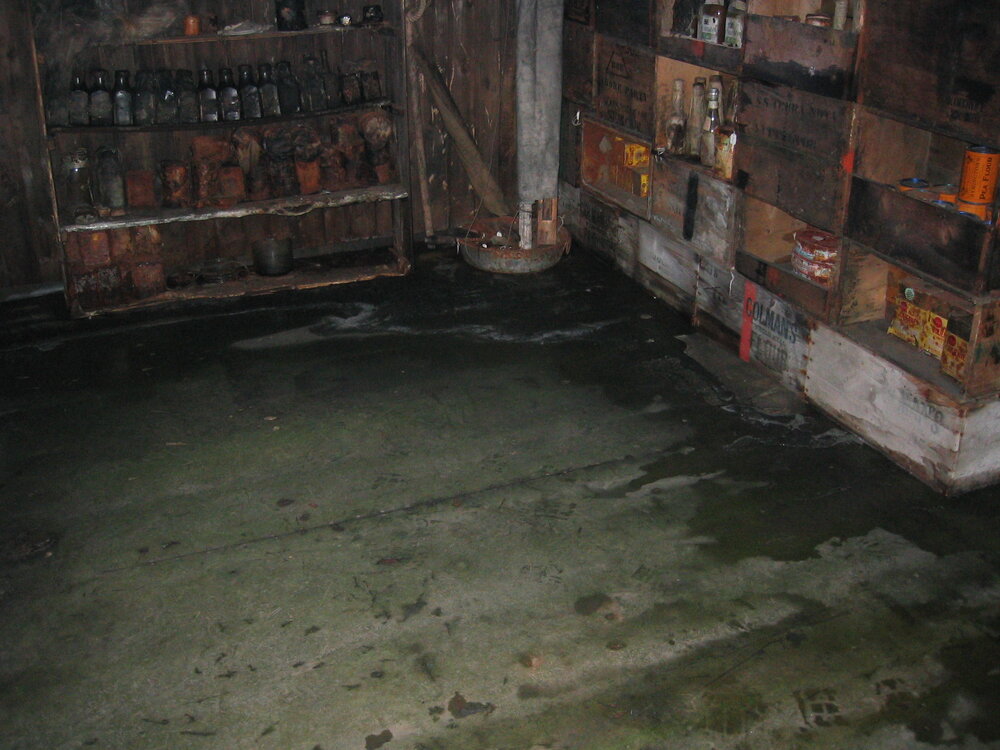 2004-05 Scott's 'Terra Nova' hut, work task, inspection (107)
