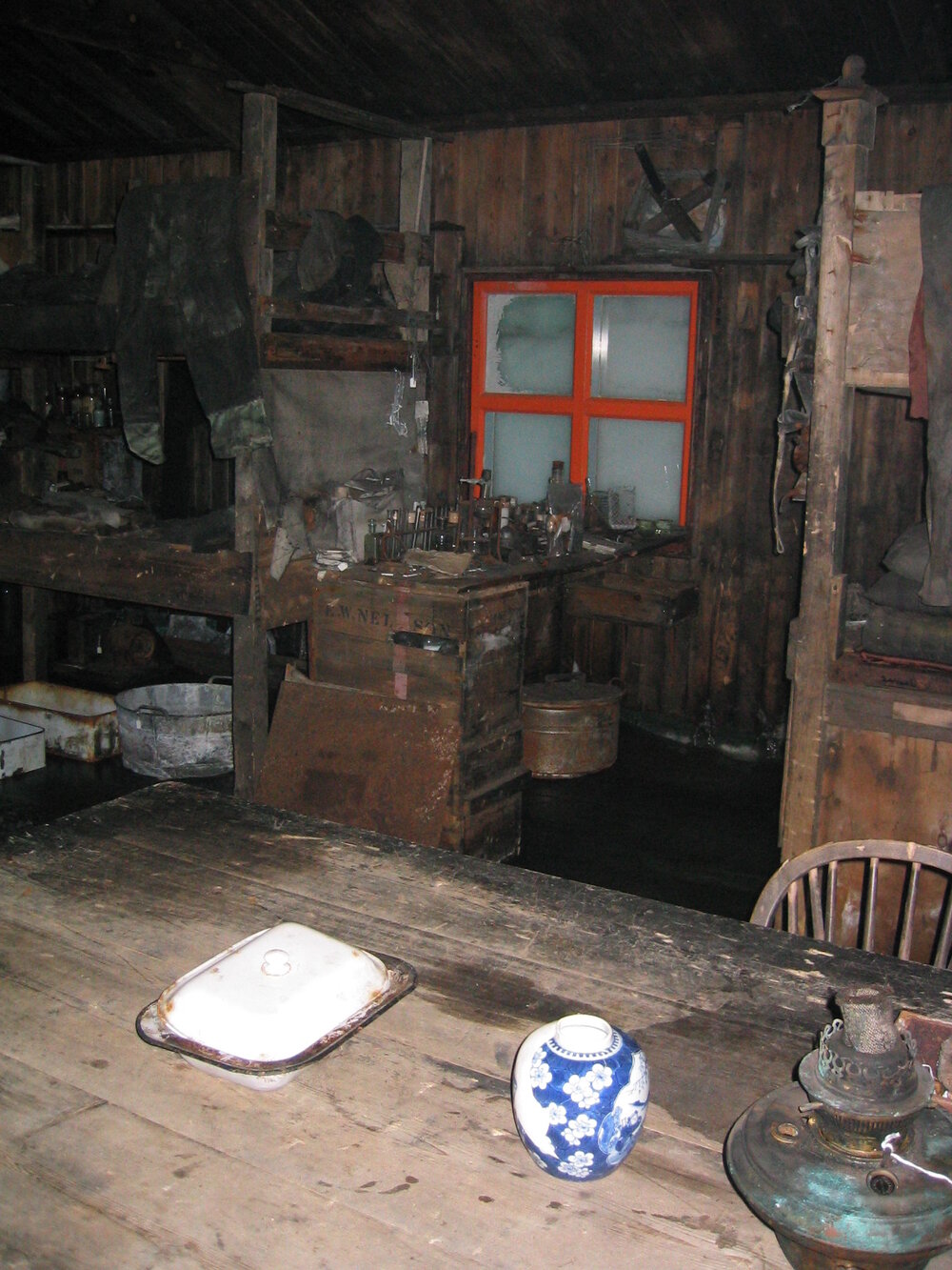 2004-05 Scott's 'Terra Nova' hut, work task, inspection (117)