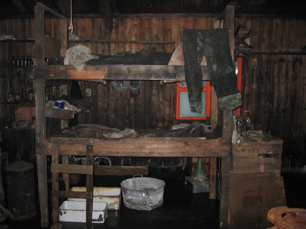 2004-05 Scott's 'Terra Nova' hut, work task, inspection (125)