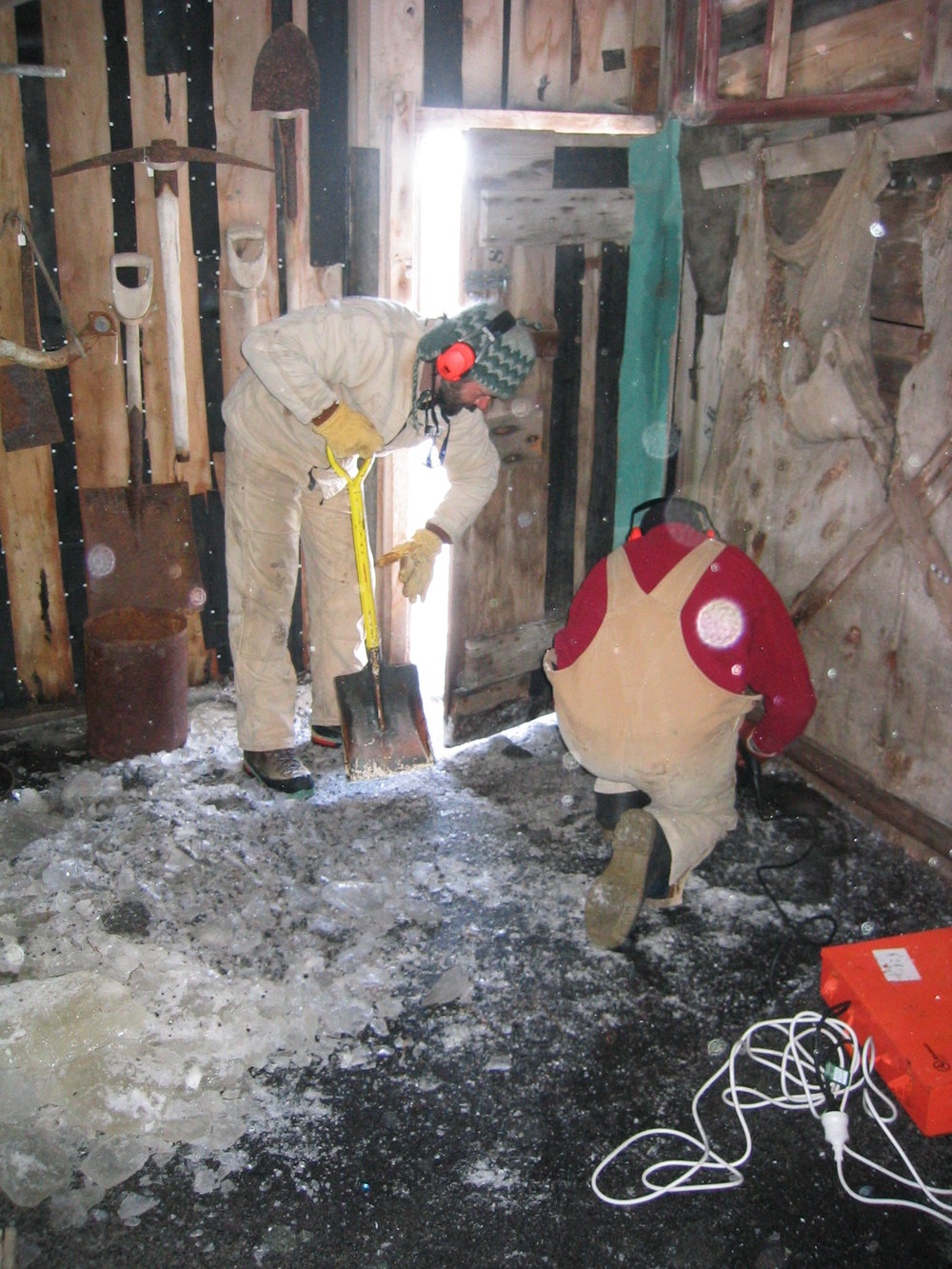 2004-05 Scott's 'Terra Nova' hut, work task, clearing snow (009)