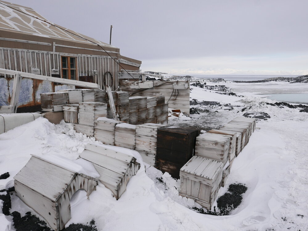 2020-21 Shackleton's 'Nimrod' Hut, hut exterior (006)