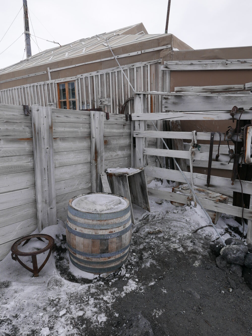 2020-21 Shackleton's 'Nimrod' Hut, hut exterior (017)
