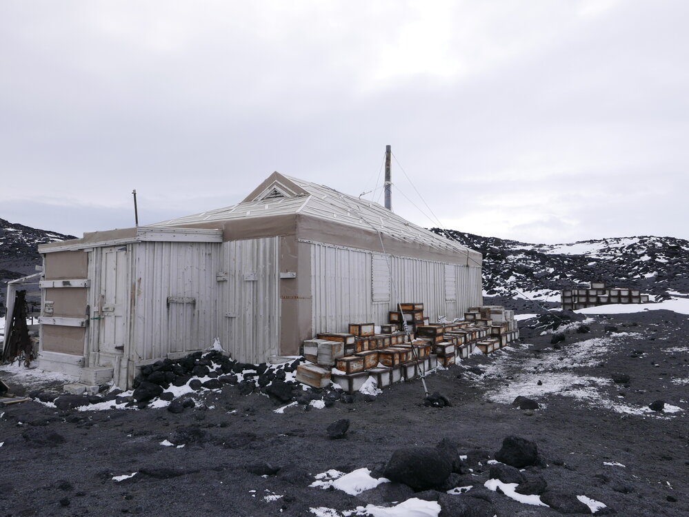 2020-21 Shackleton's 'Nimrod' Hut, hut exterior (021)