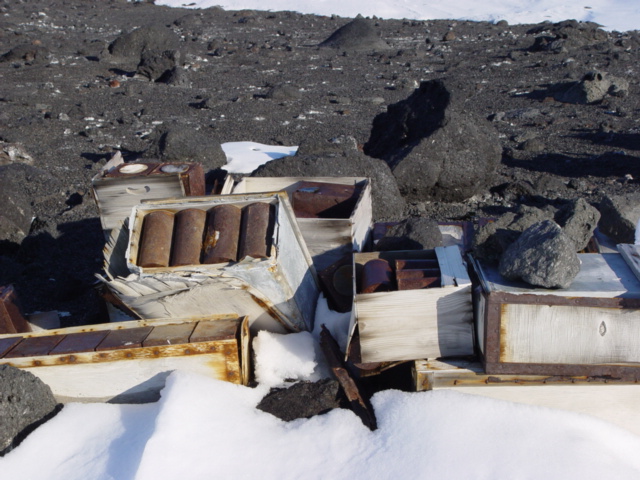 2004-05 Scott's 'Terra Nova' hut conservation (018)