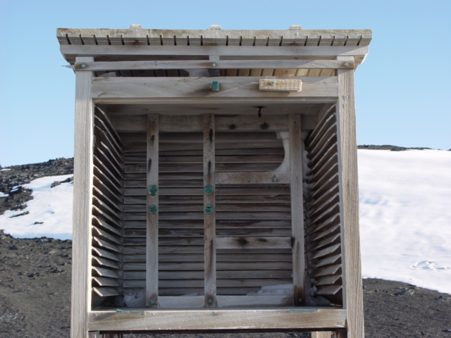 2004-05 Scott's 'Terra Nova' hut conservation (027)