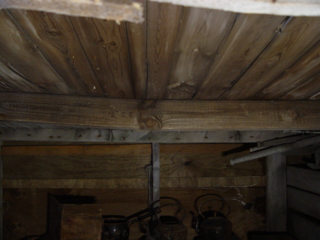 2004-05 Scott's 'Terra Nova' hut conservation (031)