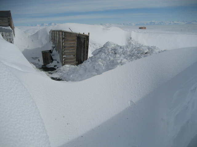 2006 Snow build-up around the North side of Scott's 'Terra Nova' hut