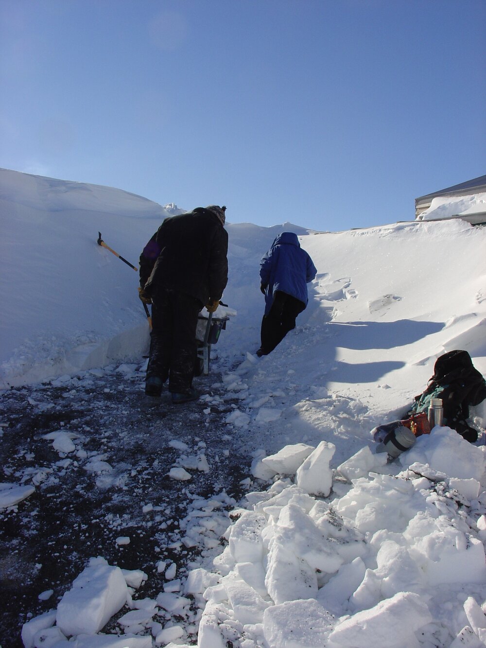 2006 AHT Conservation team clearing snow at Cape Evans