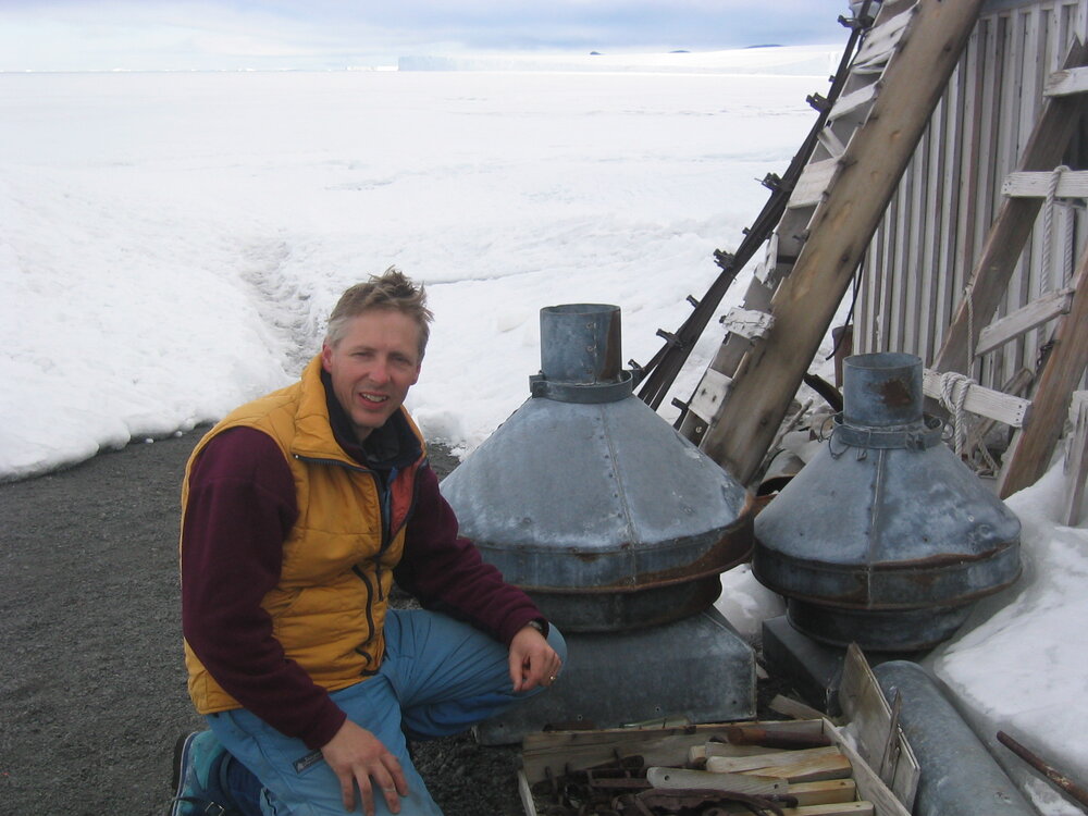 2003-04 AHT technical conservation Adviser Julian Bickersteth (002)