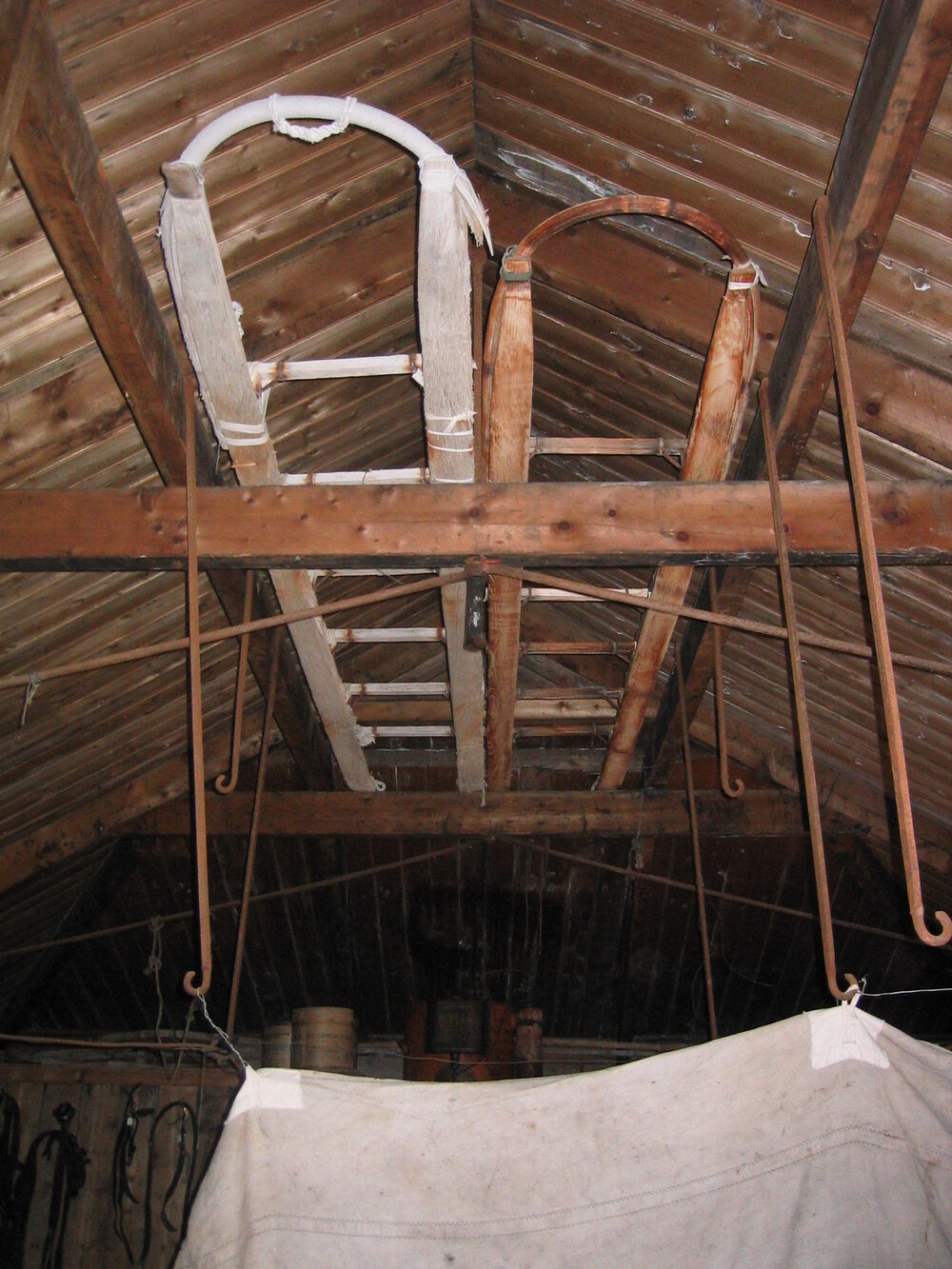 2003-04 Ceiling, rafters and sleds in Shackleton's 'Nimrod' Hut (001)