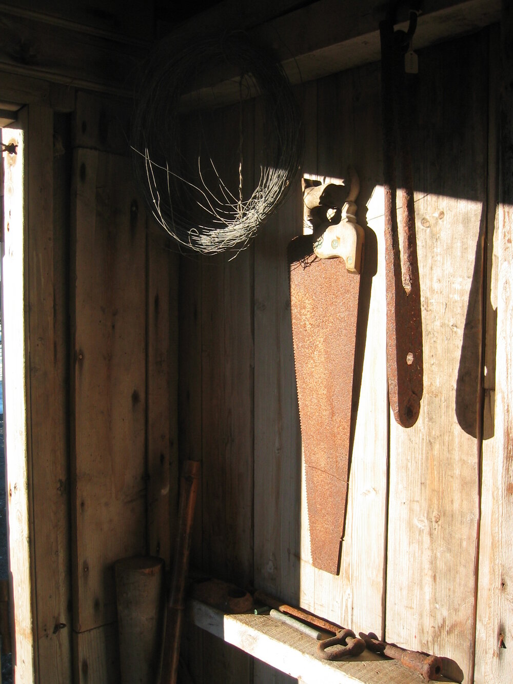 2003-04 Entrance porch to Shackleton's 'Nimrod' Hut (005)