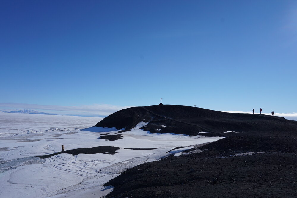 2019-20 Vince's Cross at Hut Point
