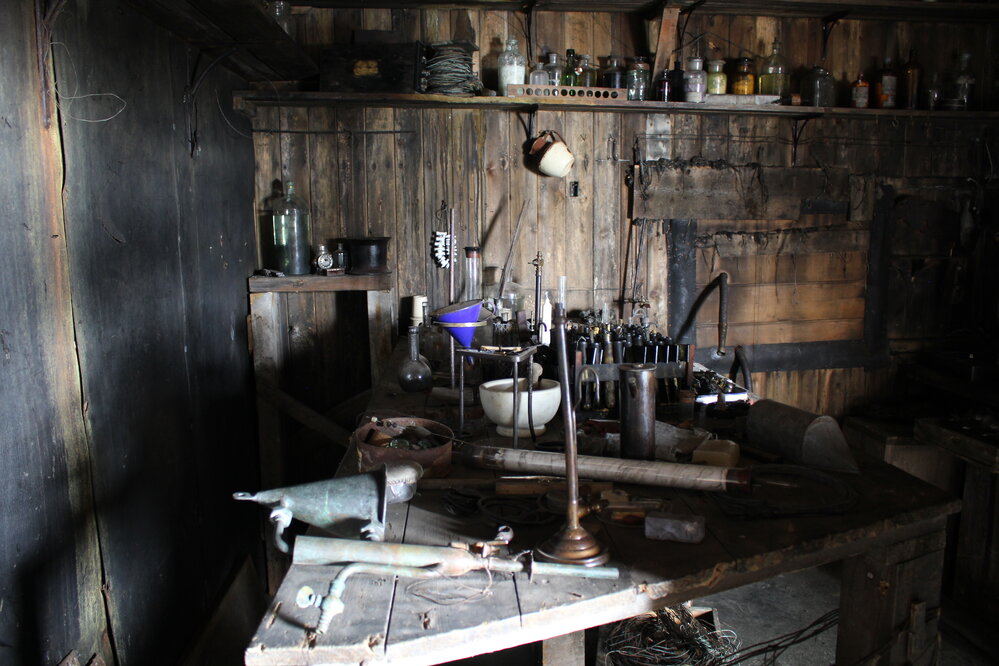 2019-20 The physical laboratory in Scott's 'Terra Nova' Hut