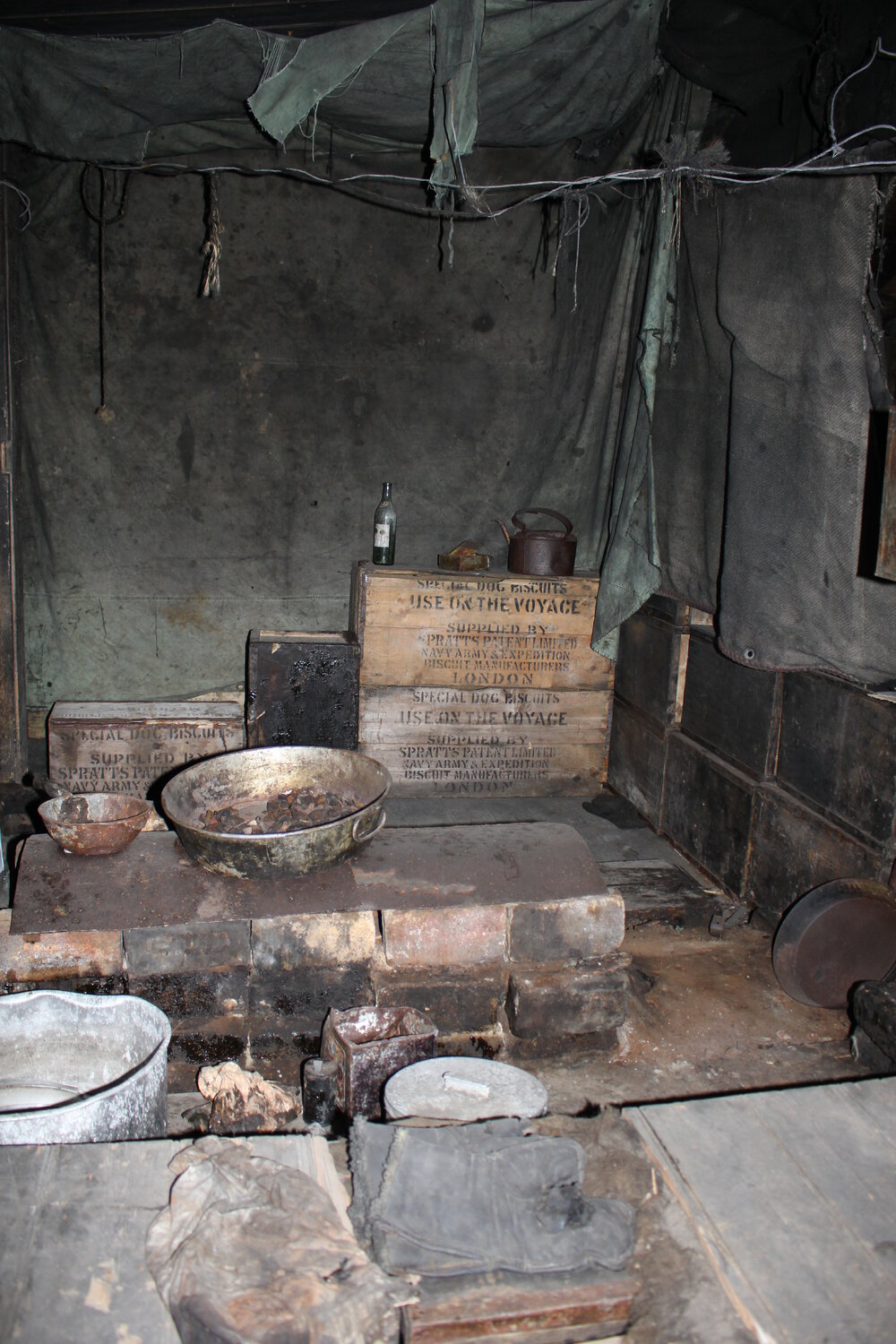 2019-20 The blubber stove at Scott's 'Discovery' Hut
