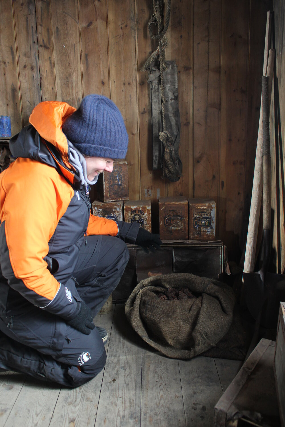 2019-20 Examining an artefact (001)