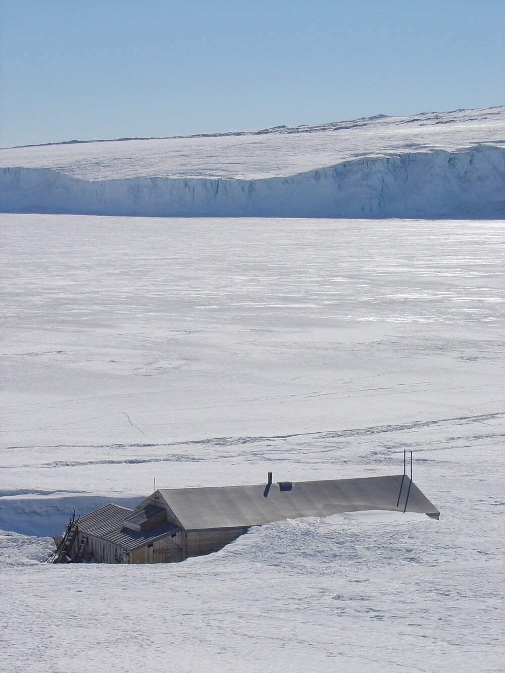 Southwest elevation of Scott's 'Terra Nova' Hut (005)