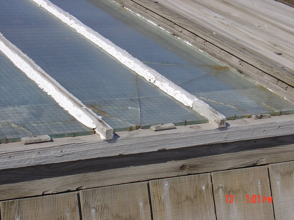 2003-04 Exterior of sky light windows, showing cracks, Scott's 'Discovery' Hut (001)