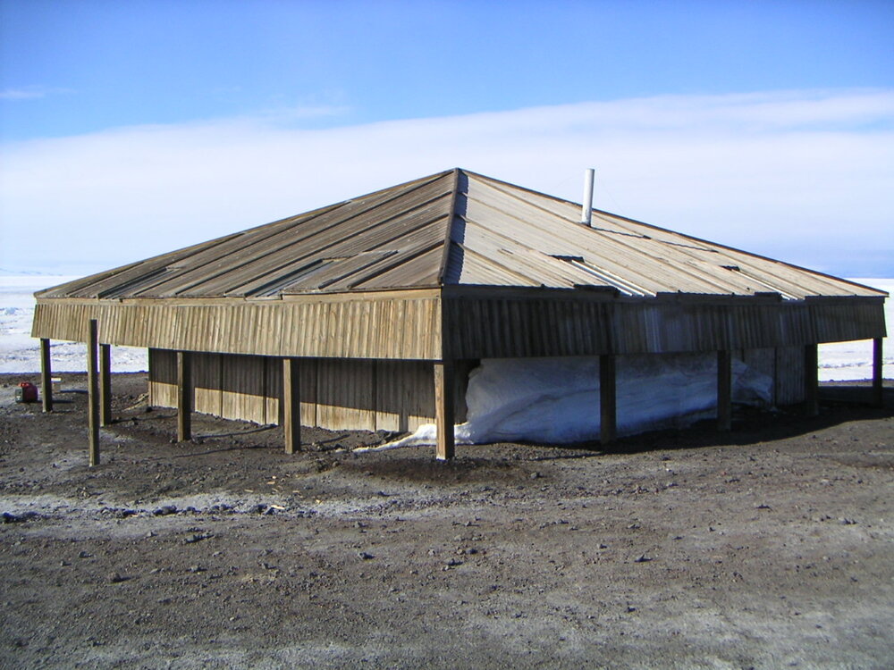 Northeast elevation, Scott's 'Discovery' Hut