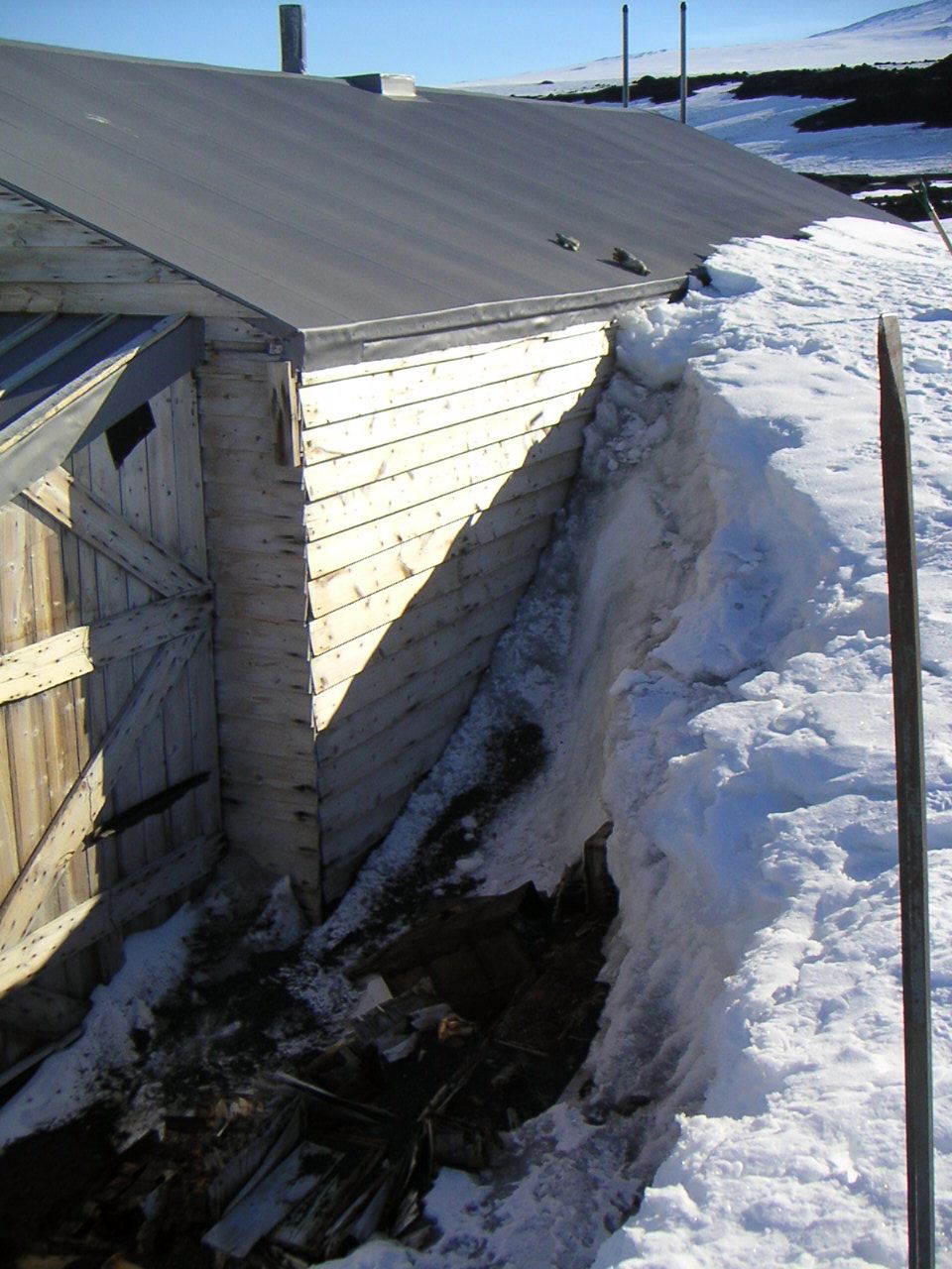 2002-03 Snow build up south Annexe and south wall of Scott's 'Terra Nova' Hut