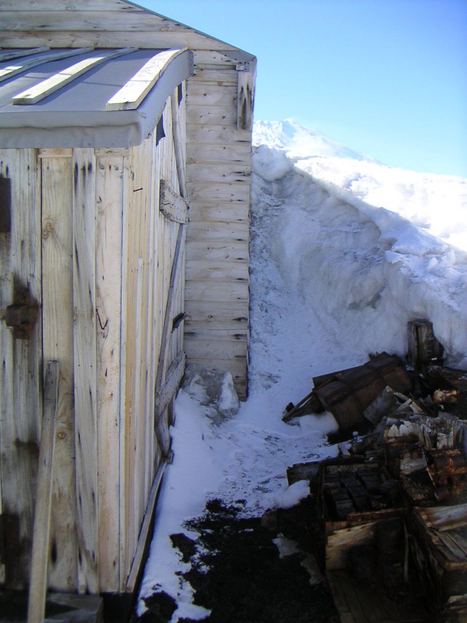 2002-03 Snow build up south Annexe and south wall of Scott's 'Terra Nova' Hut (002)