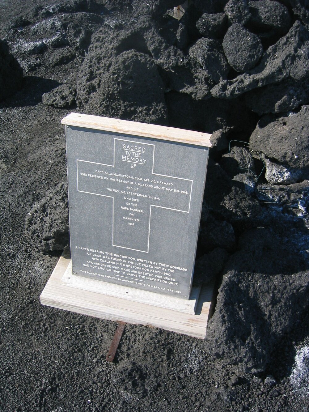 2003-04 Base of Wind Vane Hill Cross at Cape Evans (001)