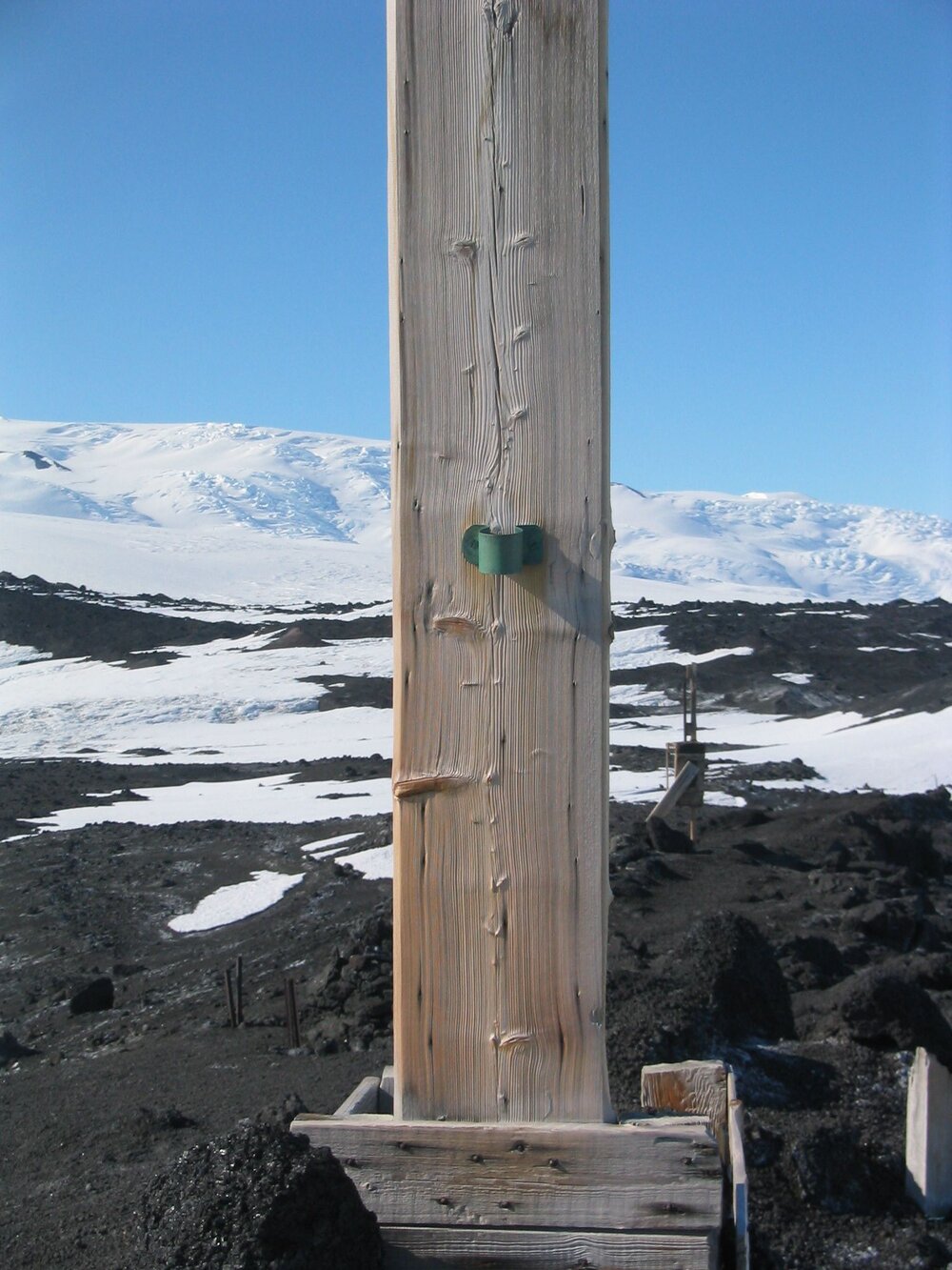 2003-04 Base of Wind Vane Hill Cross at Cape Evans (002)