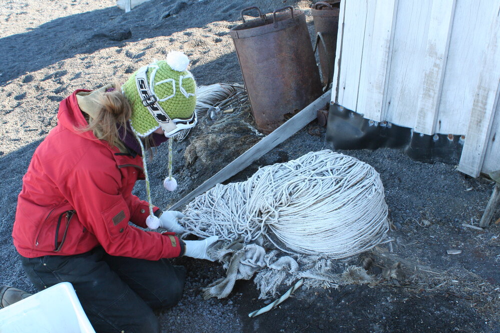 2008-09 'Terra Nova' hut, Western Annexe (019)