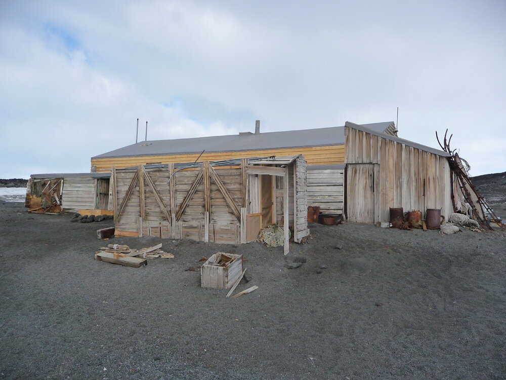 2008-09 'Terra Nova' hut, General exterior (119)