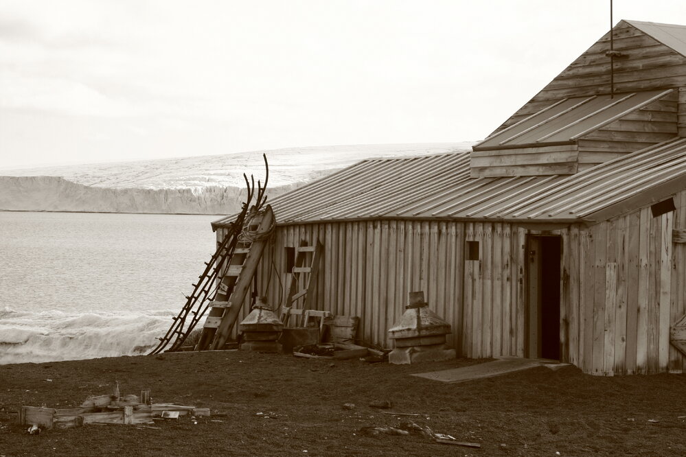 2008-09 'Terra Nova' hut, General exterior (129)