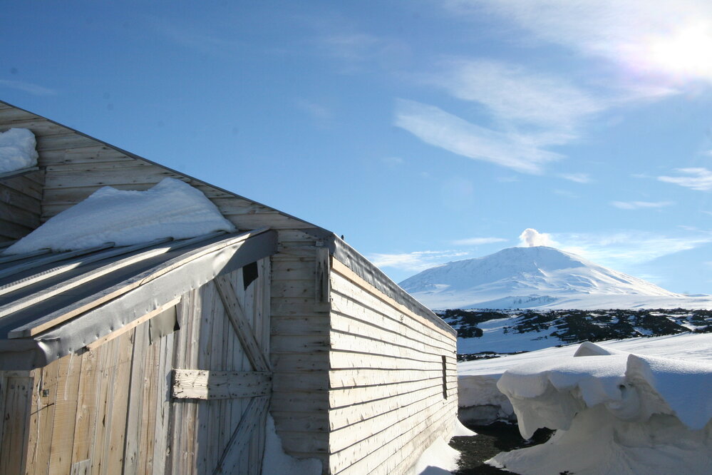 2008-09 'Terra Nova' hut, General exterior (155)