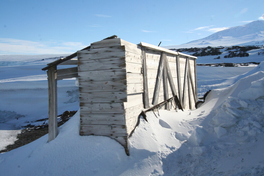 2008-09 'Terra Nova' hut, General exterior (160)