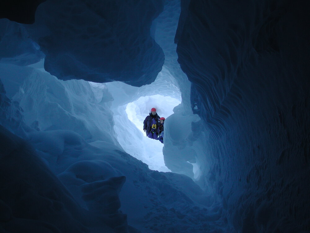 Inside an ice cave (001)