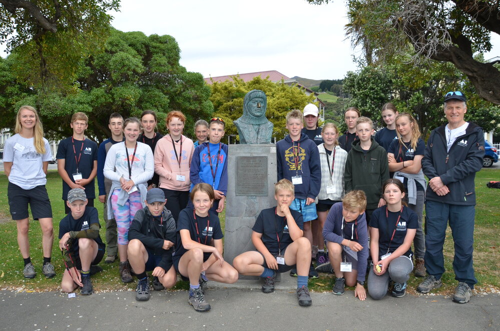 Group photo with Frank Worsley bust 