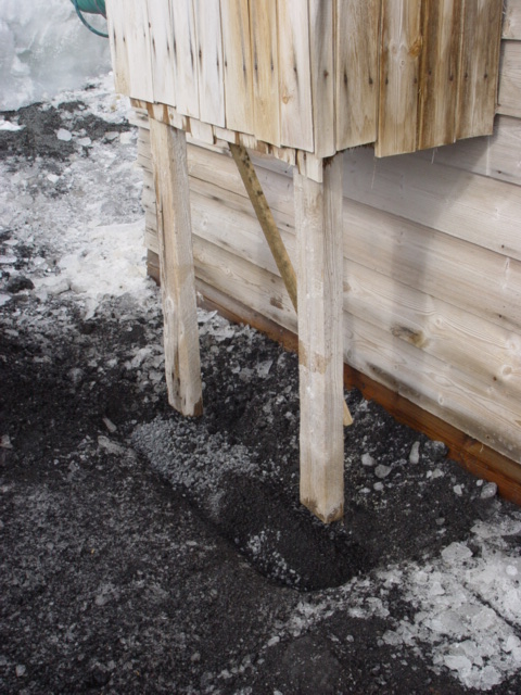 2004-05 Scott's 'Terra Nova' hut conservation (152)