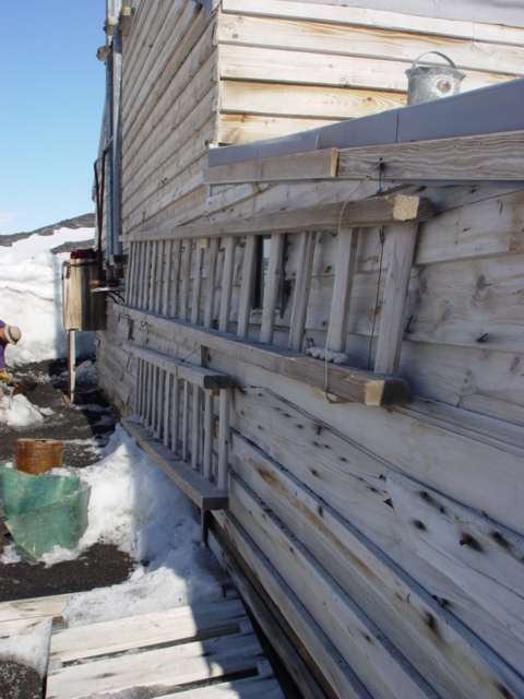 2004-05 Scott's 'Terra Nova' hut conservation (164)