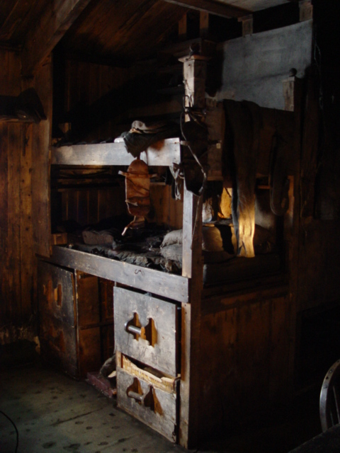 2004-05 Scott's 'Terra Nova' hut conservation (208)