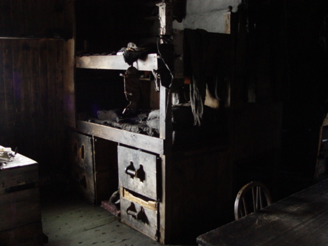 2004-05 Scott's 'Terra Nova' hut conservation (226)
