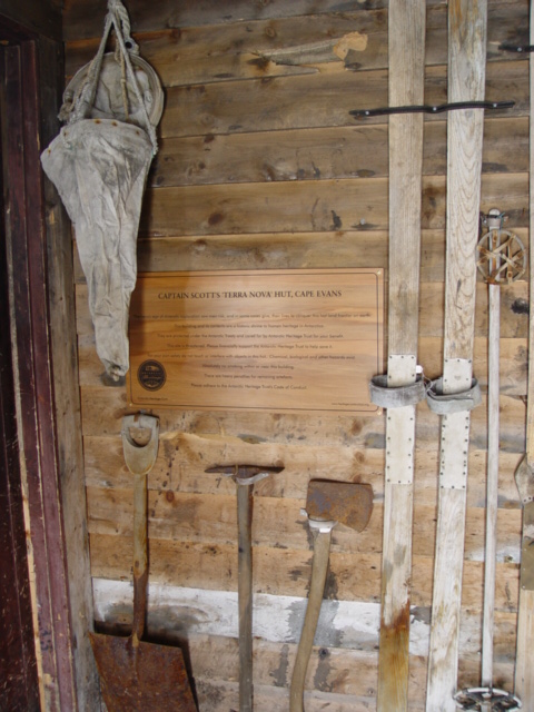 2004-05 Scott's 'Terra Nova' hut conservation (278)