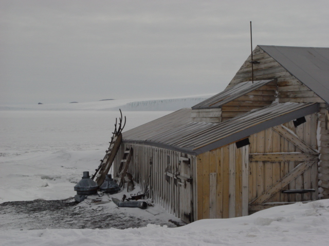 2004-05 Scott's 'Terra Nova' hut conservation (282)