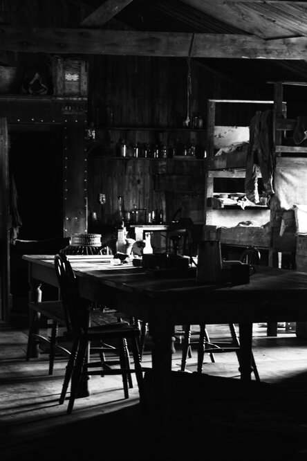 2008-09 'Terra Nova' hut, interior artefacts (190)