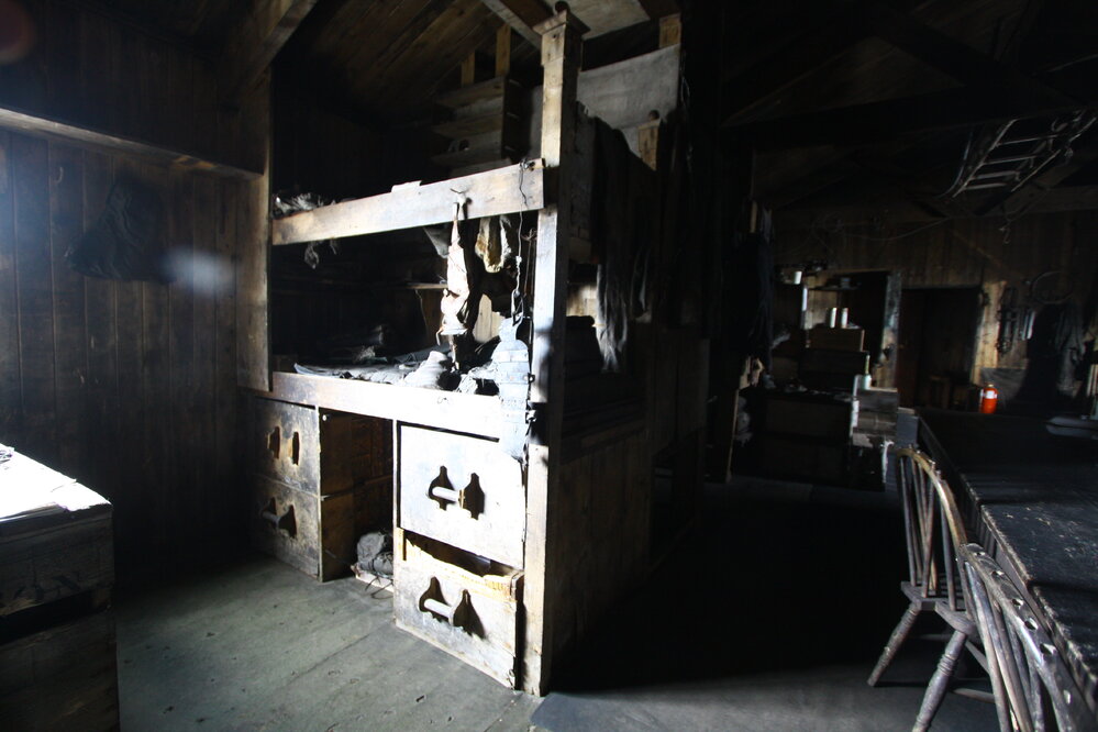 2008-09 'Terra Nova' hut, interior artefacts (203)
