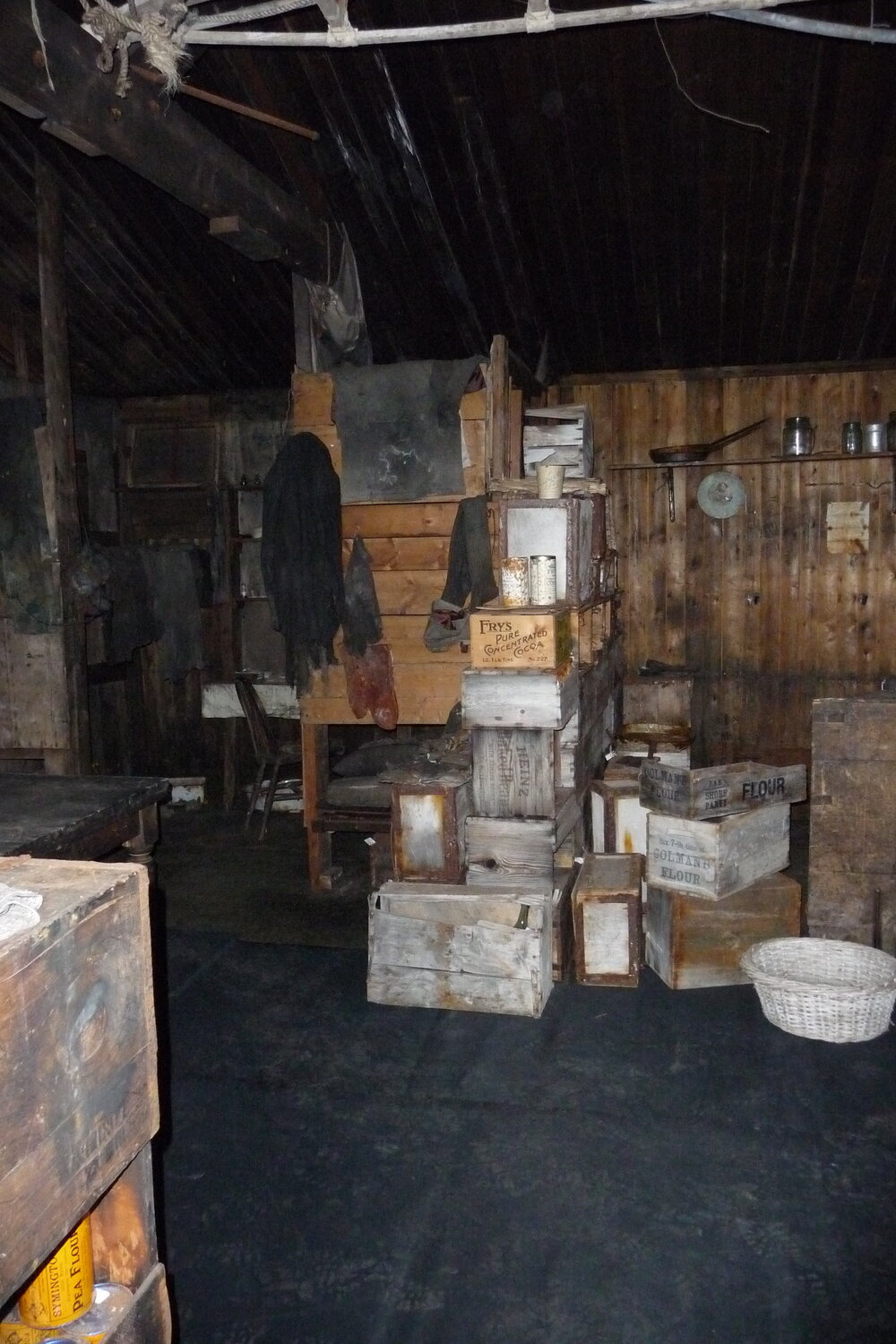 2008-09 'Terra Nova' hut, interior artefacts (223)