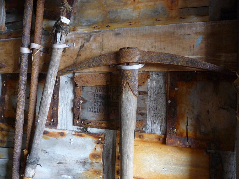 2008-09 'Terra Nova' hut, interior artefacts (234)